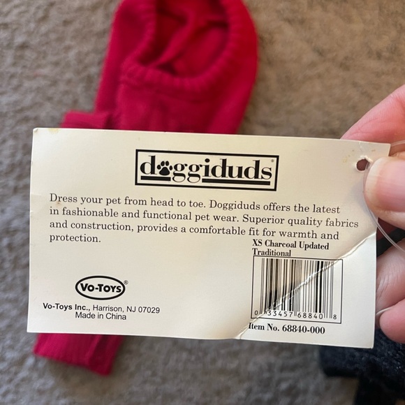 2 Dog Sweaters by Doggiduds Extra Small - Picture 2 of 4